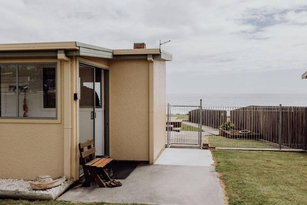 Oceanfront - Absolute Waterfront *