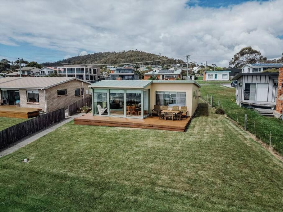 Holiday home Oceanfront - Absolute Waterfront Bicheno
